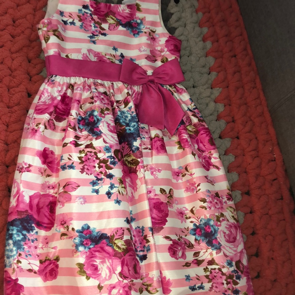 Girls floral dress